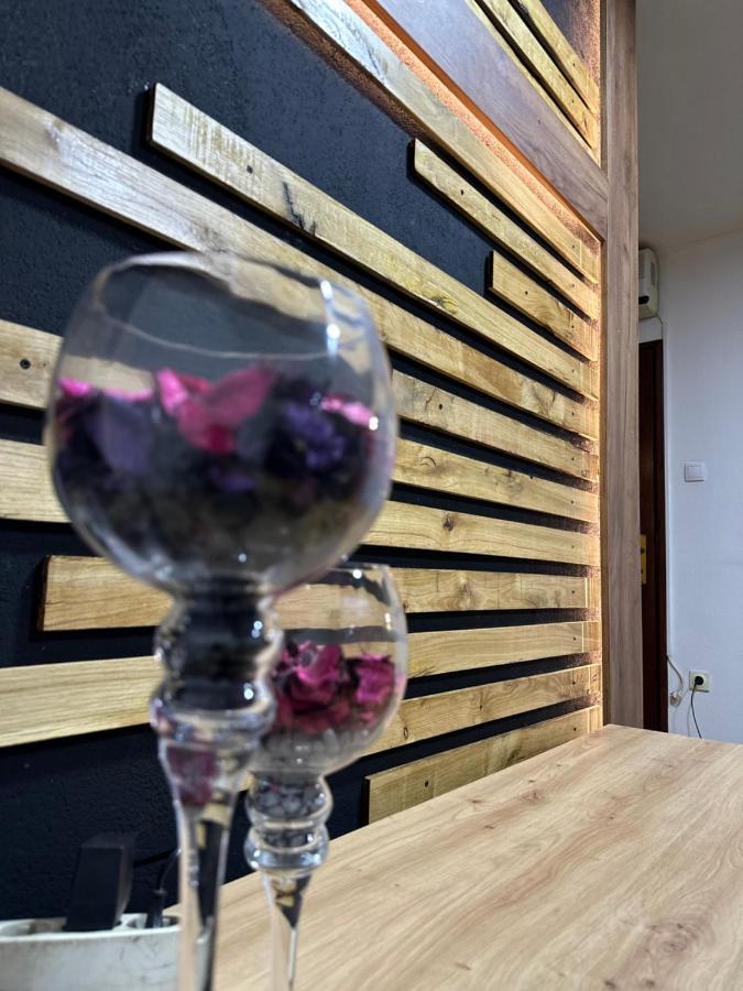 פריידור Apartman Excluziv מראה חיצוני תמונה